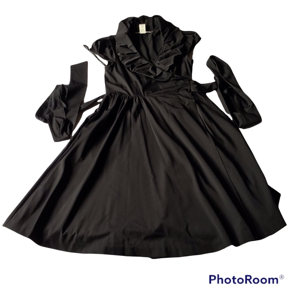 Diane von Furstenberg Ruffle Neckline Knee Length Wrap Black Dress